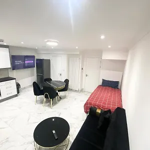 The Royal Boutique Regent By , Sleep 8 London